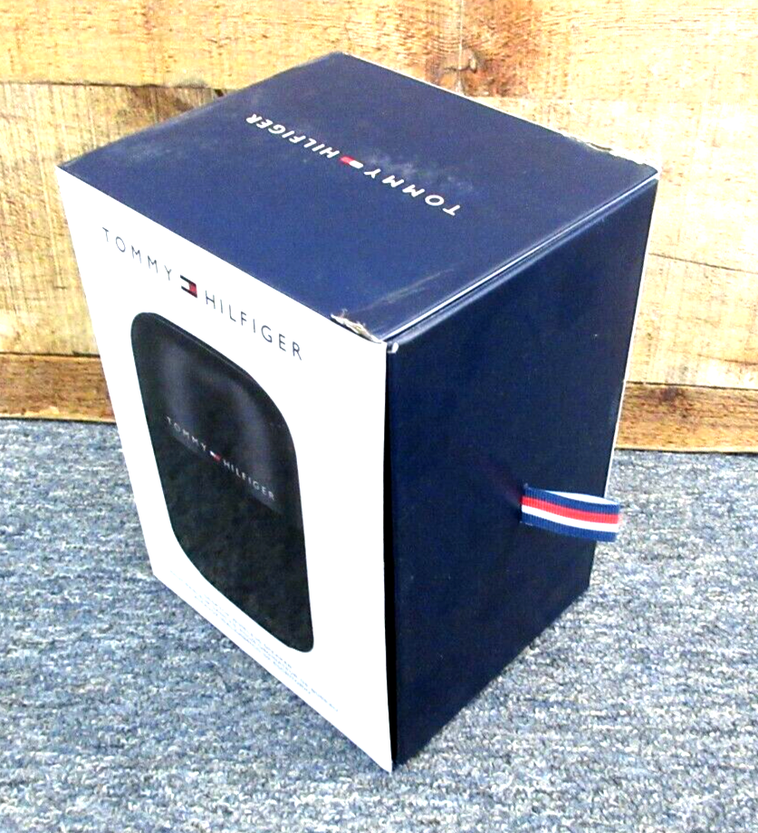 Tommy Hilfiger TWS200-TH Desktop Wireless Speaker