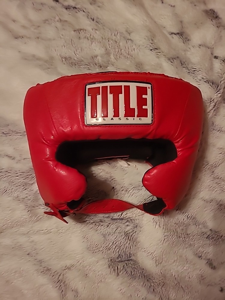 Title Boxing Classic Leather Headgear Size Medium Red