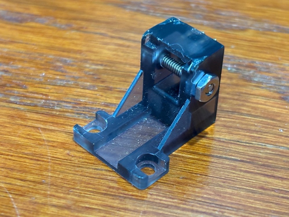 Headshell Std-mount To P-mount Adapter (Smoke)