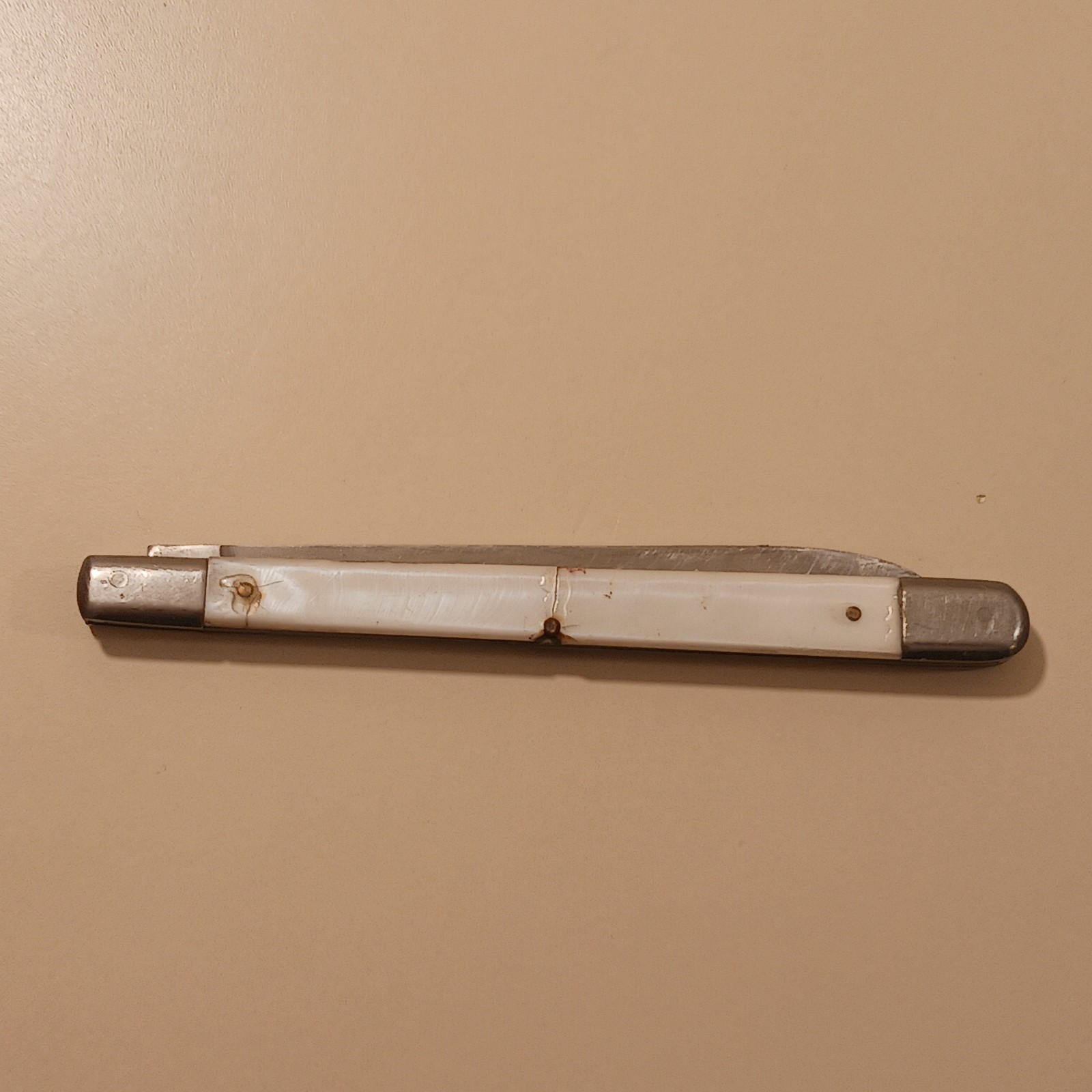 Sabre Stainless Steel Japan 677 Folding Fruit Melon Knife White Celluloid Handle