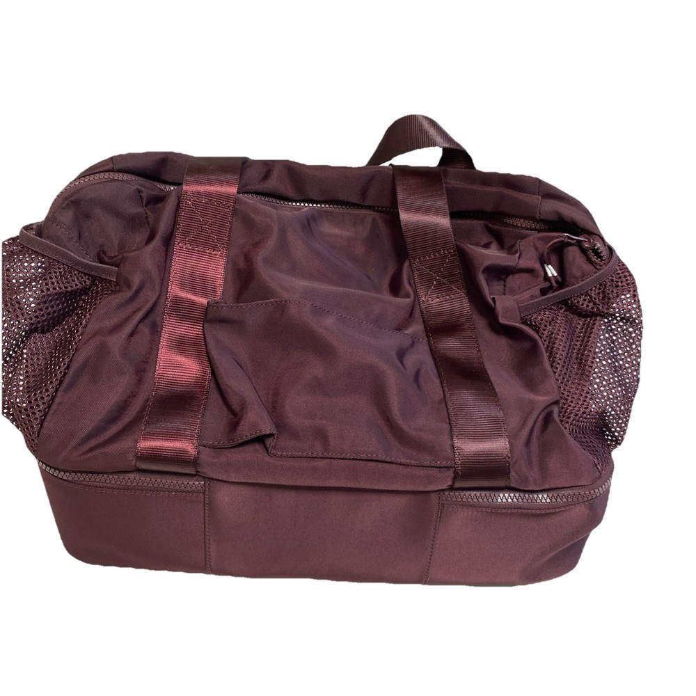 Fabletics The Essential Gym Bag Maroon