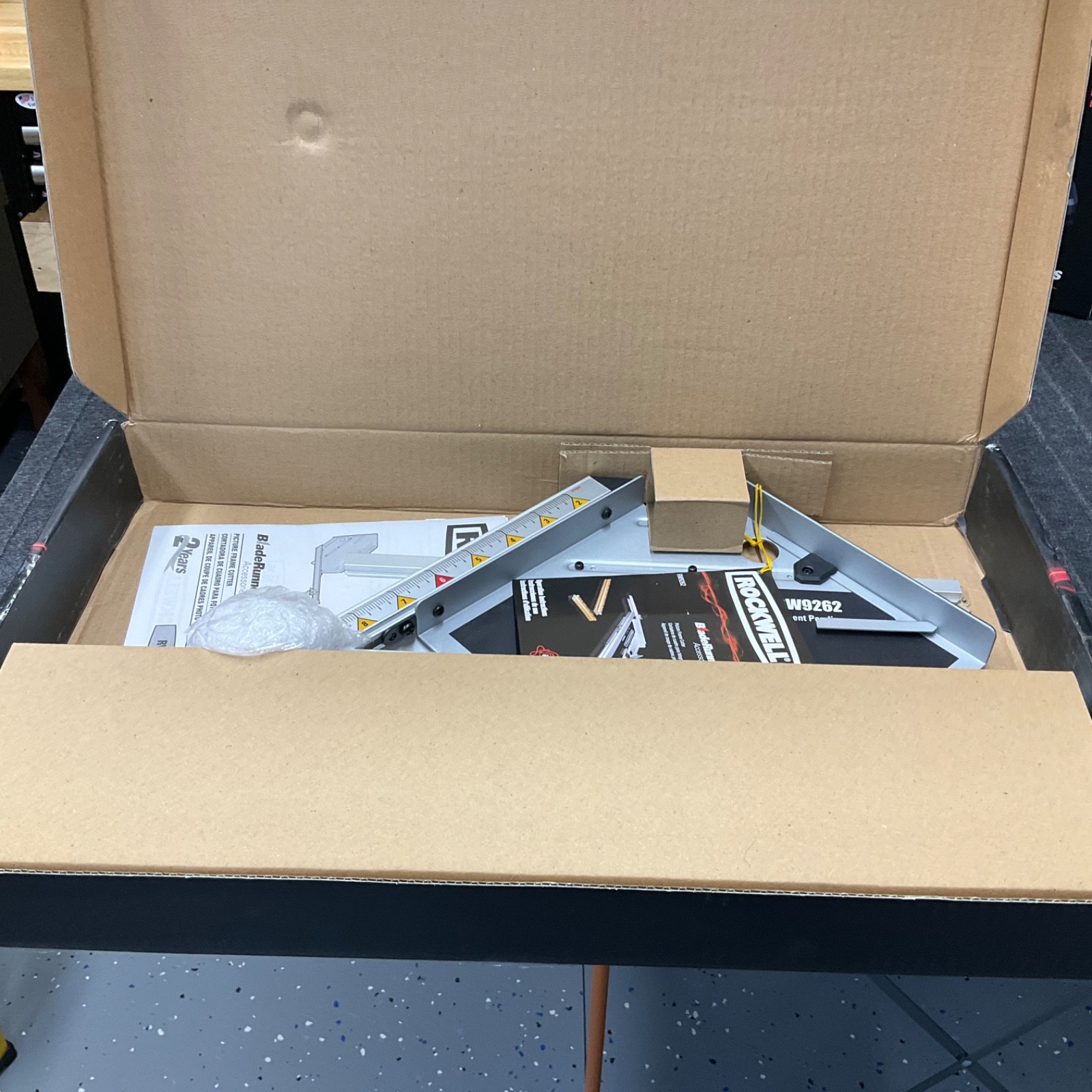 Rockwell BladeRunner RK7320 Tabletop | Portable Multi-Purpose Jigsaw w extras!