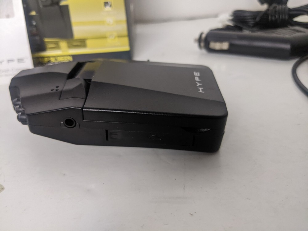 HYPE LCD flip screen dashboard camera 720 p. LCD Screen 2.4"