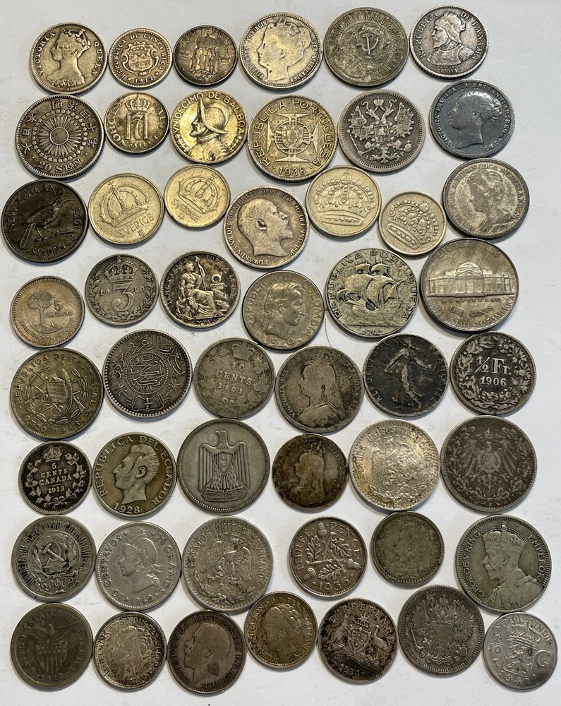 World Silver Coins - Lot 11