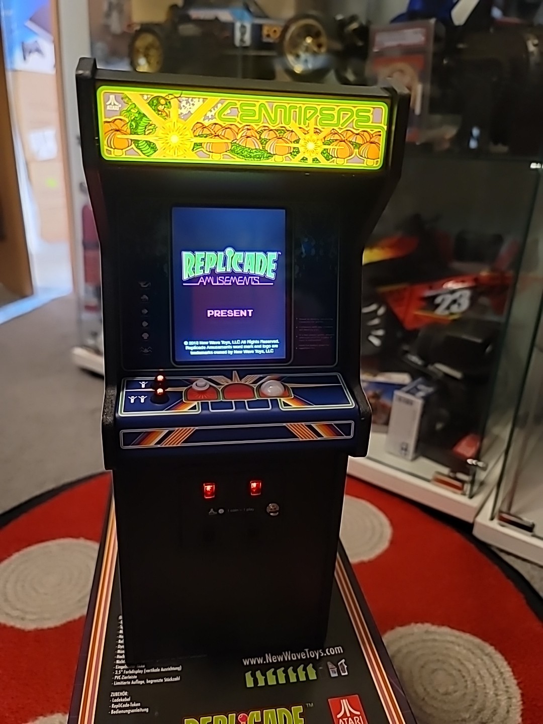 Centipede arcade game 1/6 replicade new wave toys Atari