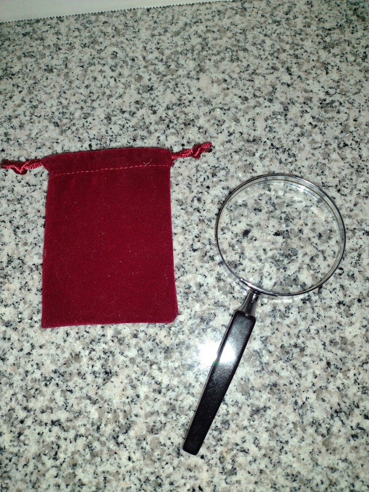 Magnifying Glass & Bag. 2 Styles Available. READ DESCRIPTION.