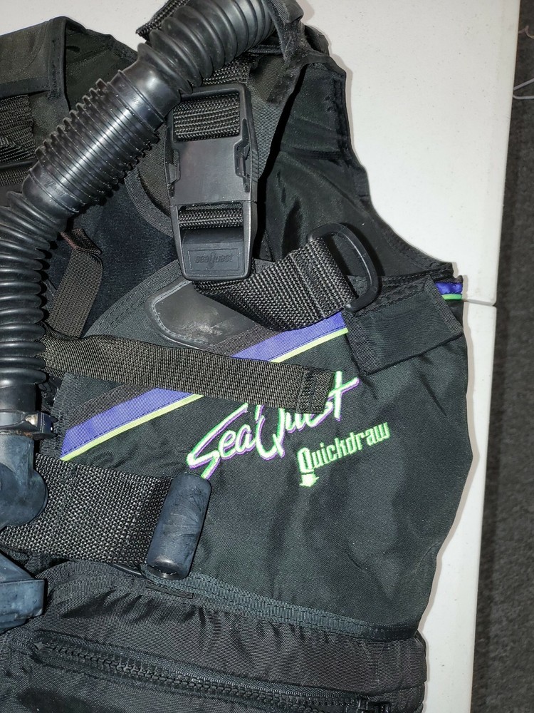 Small SeaQuest quick draw vest with Intergrated Weight System.
