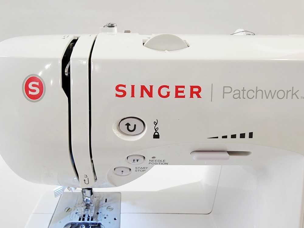 Singer Patchwork 7285 Sewing & Quilting Machine W/ Extension Table - VIDEO