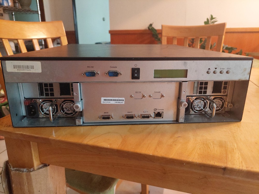 UltraStor RS16 SS, 3U 16-disk rackmount system, Enterprise RAID