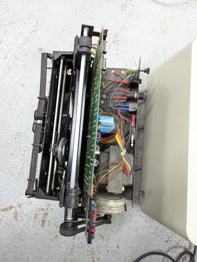 Integral Data Systems IDS PAPER TIGER Printer Model 440 Vintage Impact Printer