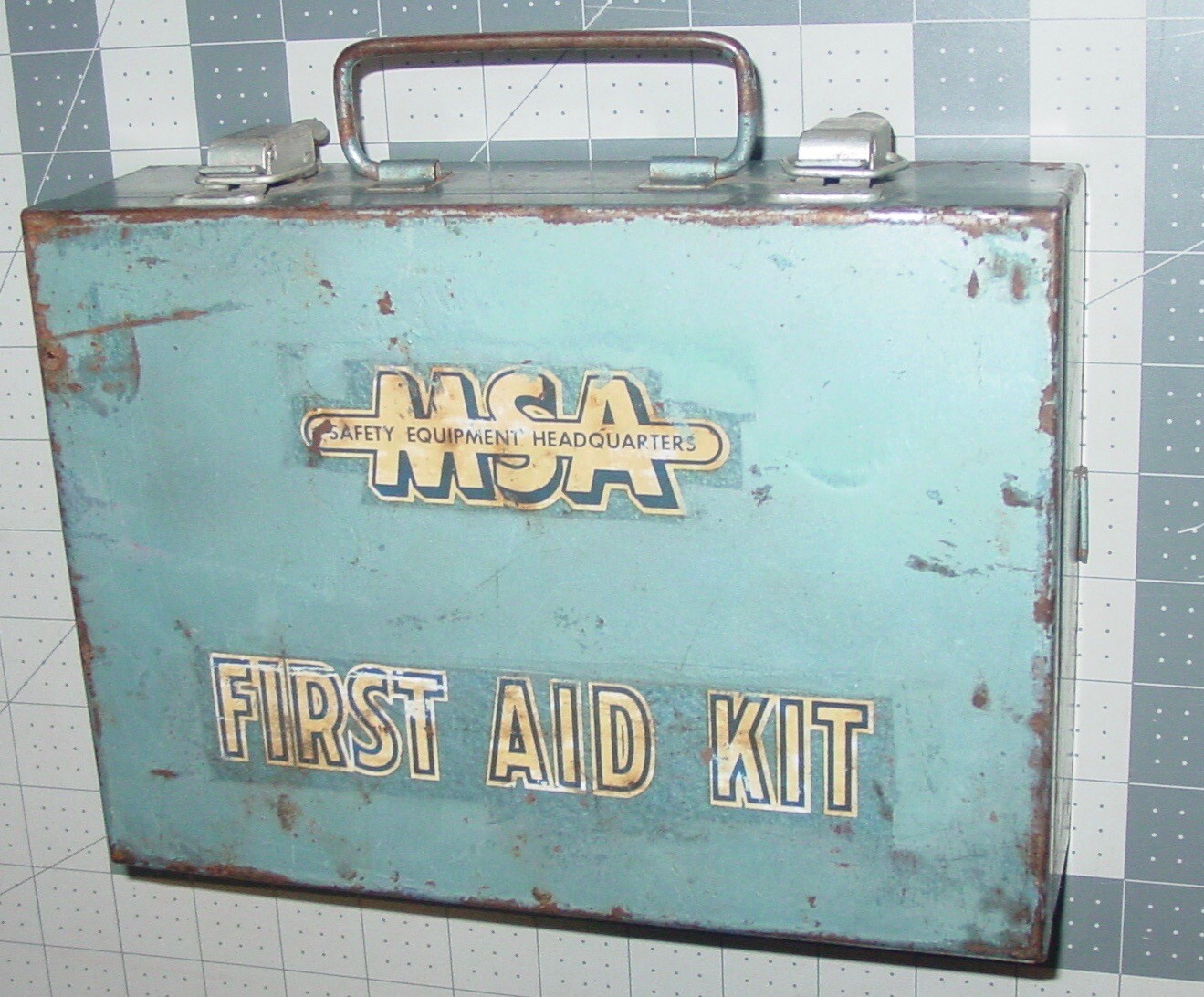 Vintage MSA Mine Safety Power Company Metal Mount First Aid Kit w/Contents USA
