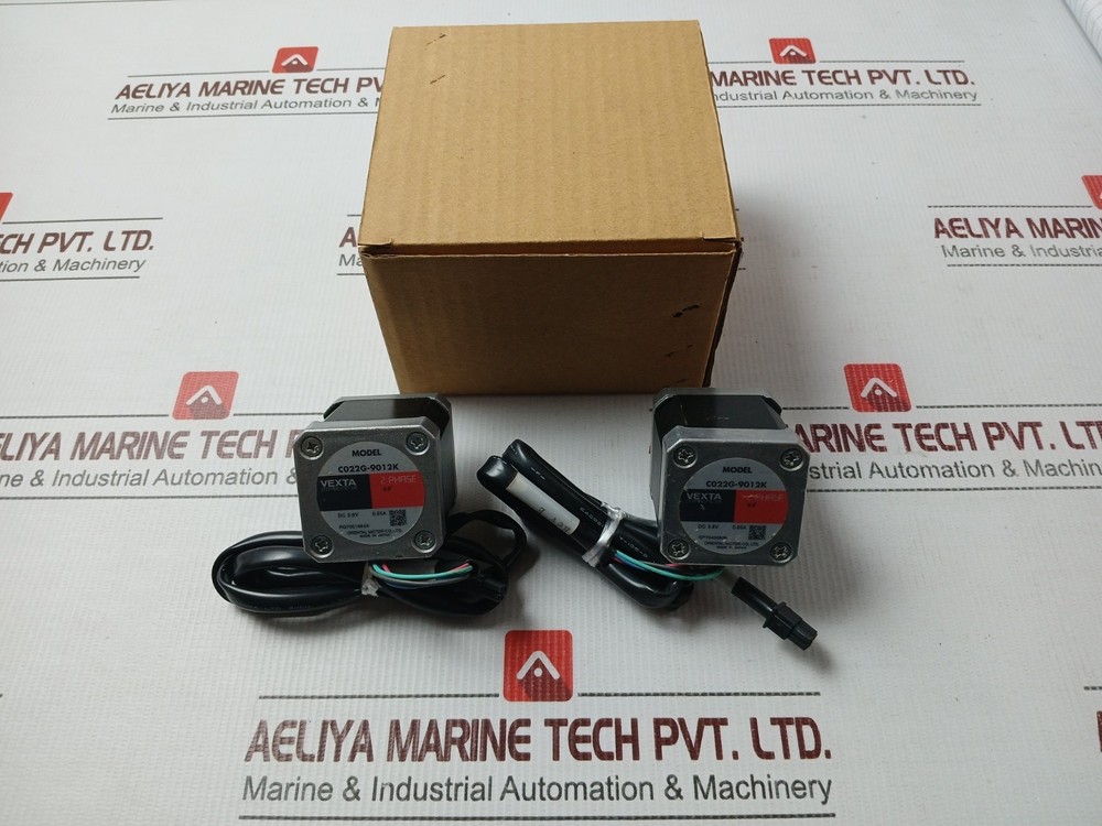 VEXTA C022G-9012K 2-Phase Stepping Motor