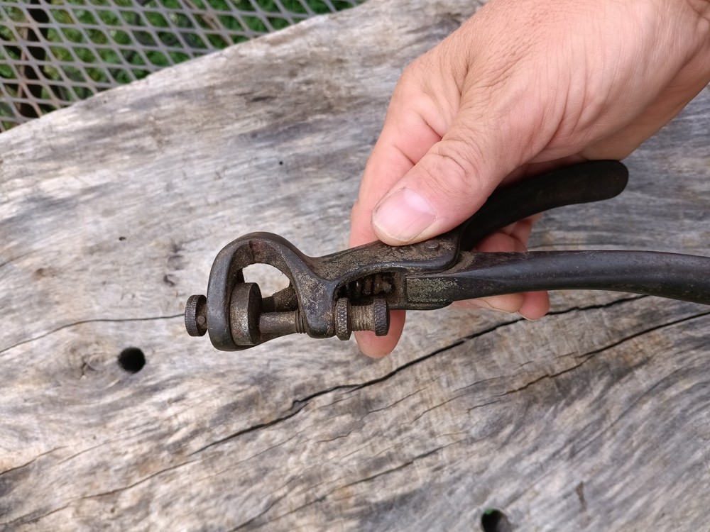 Vintage Saw Set Tool