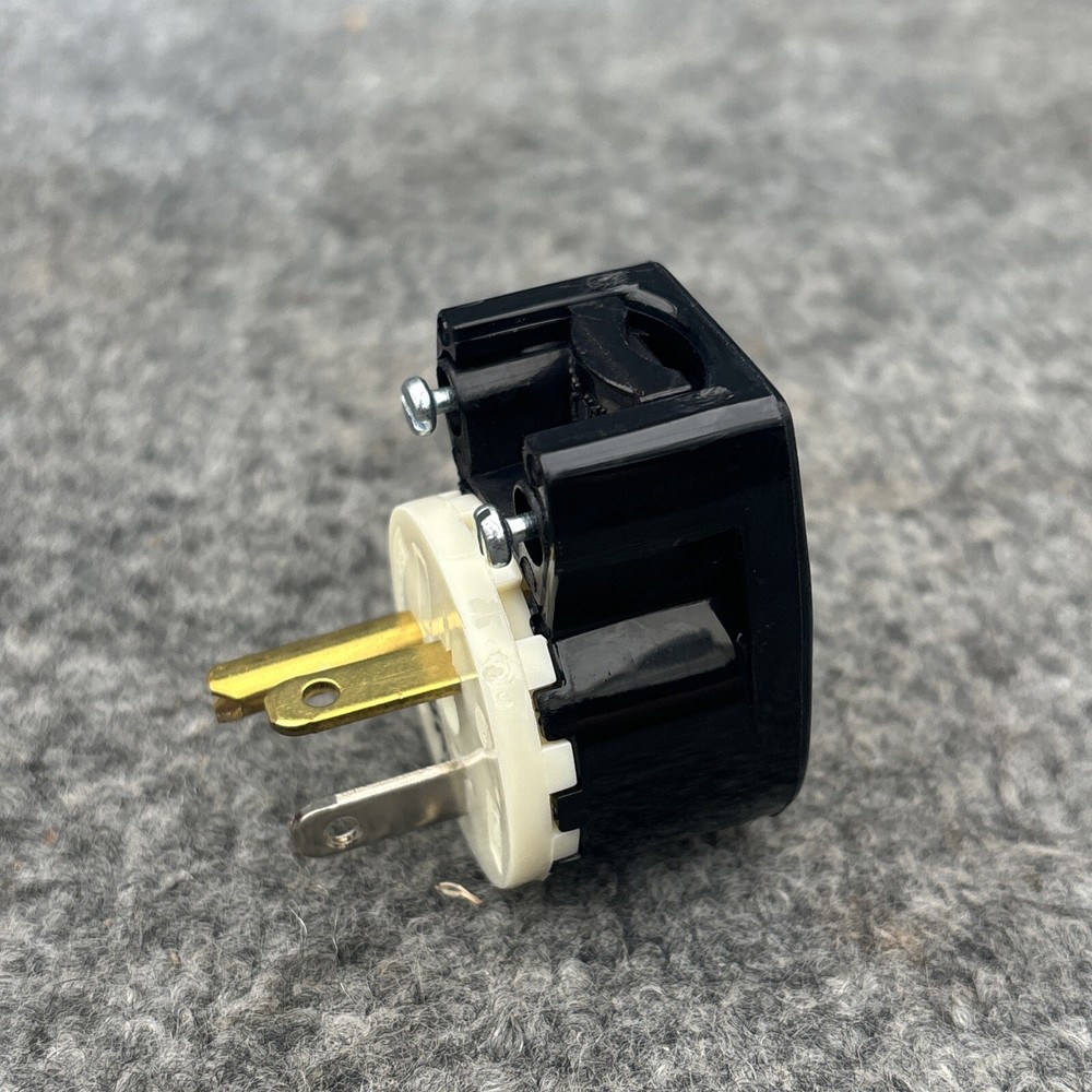 Bryant 5395 Angle Plug 20A 125V 2 Pole 3 Wire New