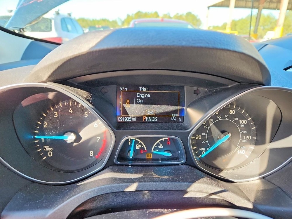 ESCAPE 2017 Glove Box 5017496