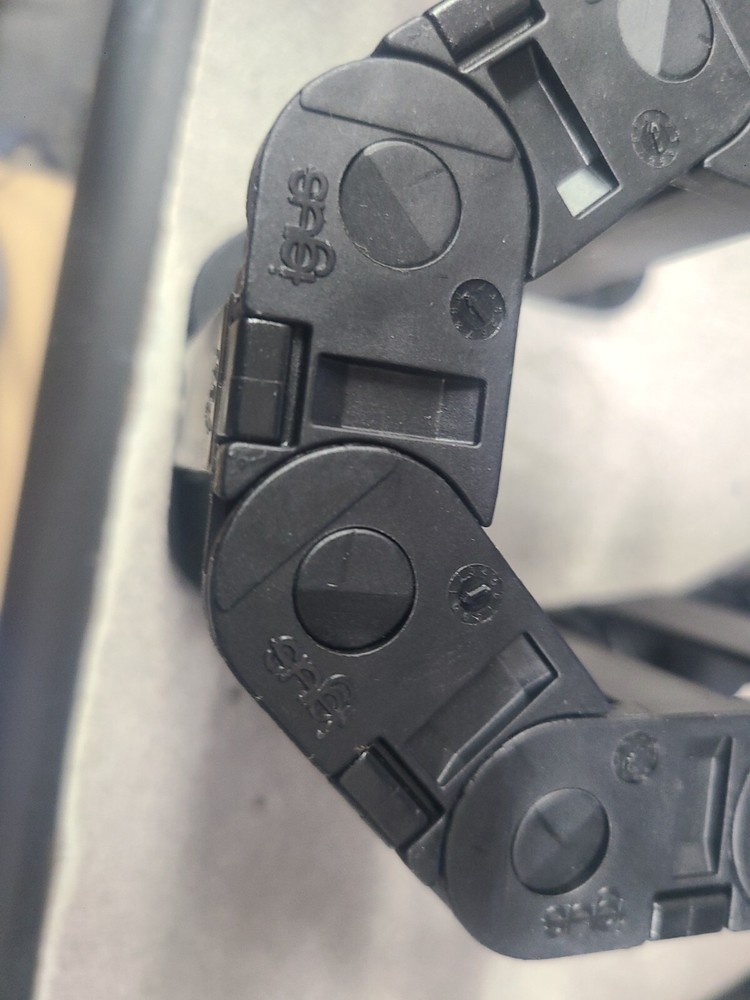 Igus Cable Chain 15.050.039