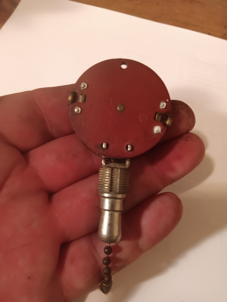 Vintage Mcgill/Levolier Side Pull Electrical Switch