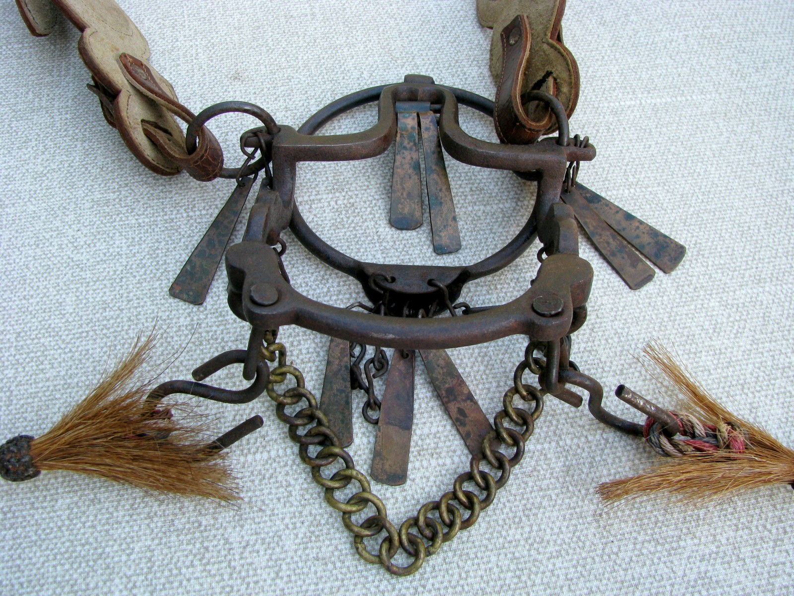 UNIQUE ANTIQUE COMPLETE CHILDS EMBROIDERED PONY HEADSTAL RING BIT REIN SET 1900