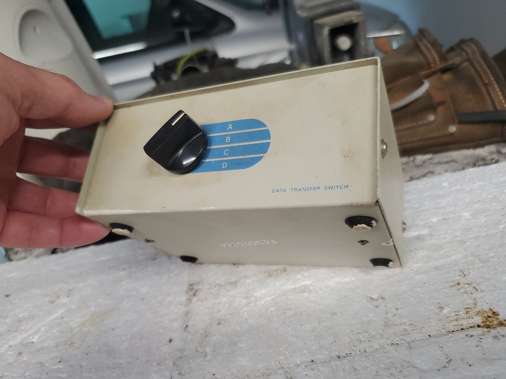 RS-232 4-way DB25 Transfer Switch