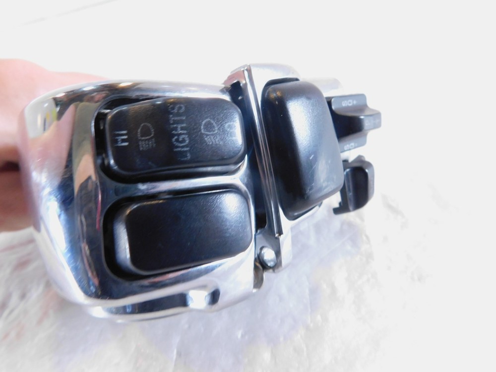 Harley Electra Glide Ultra Classic Chrome Left Handlebar Speaker Volume Switch