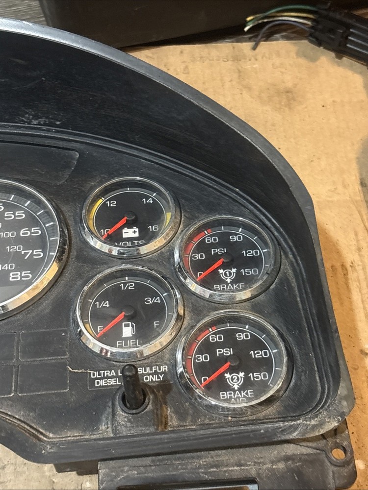 INTERNATIONAL PROSTAR GAUGE CLUSTER Missing P/N