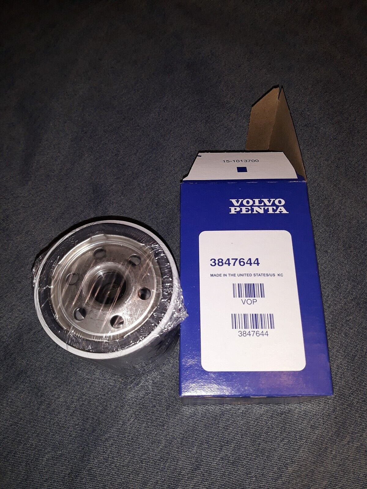 One (1) Genuine Volvo Penta Marine Engine Spin-On Fuel Filter 3847644 USA MADE