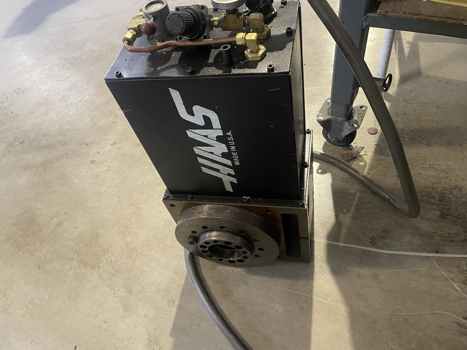 Haas 4th Axis Rotary Table Dc With Control Box And Adapter Cable
