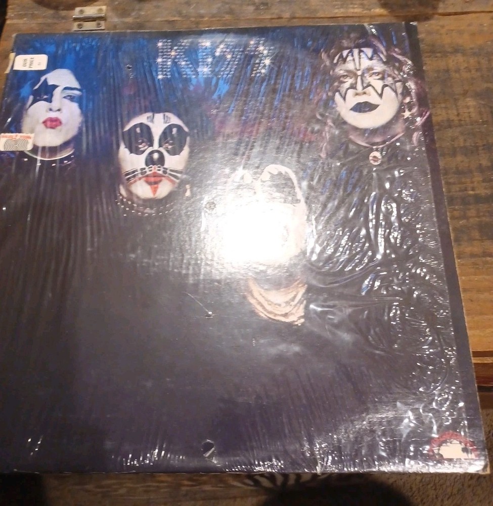 Kiss Debut LP Vinyl Record Used Clean Still Has Shrink Wrap Nice