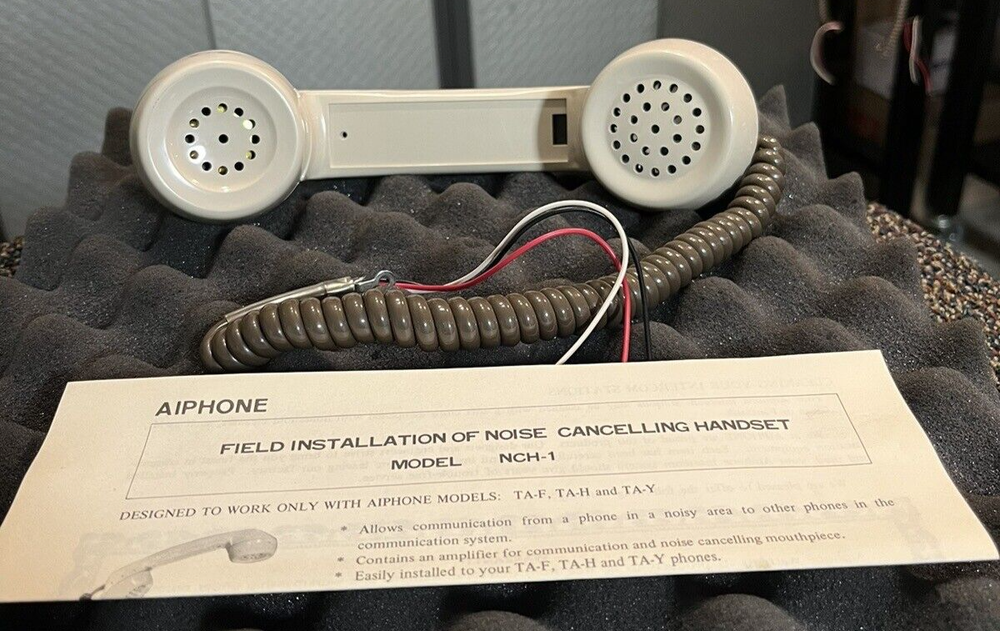 (1) AIPHONE MODEL NCH-1 NOISE CANCELLING HANDSET. NOS/NIB.
