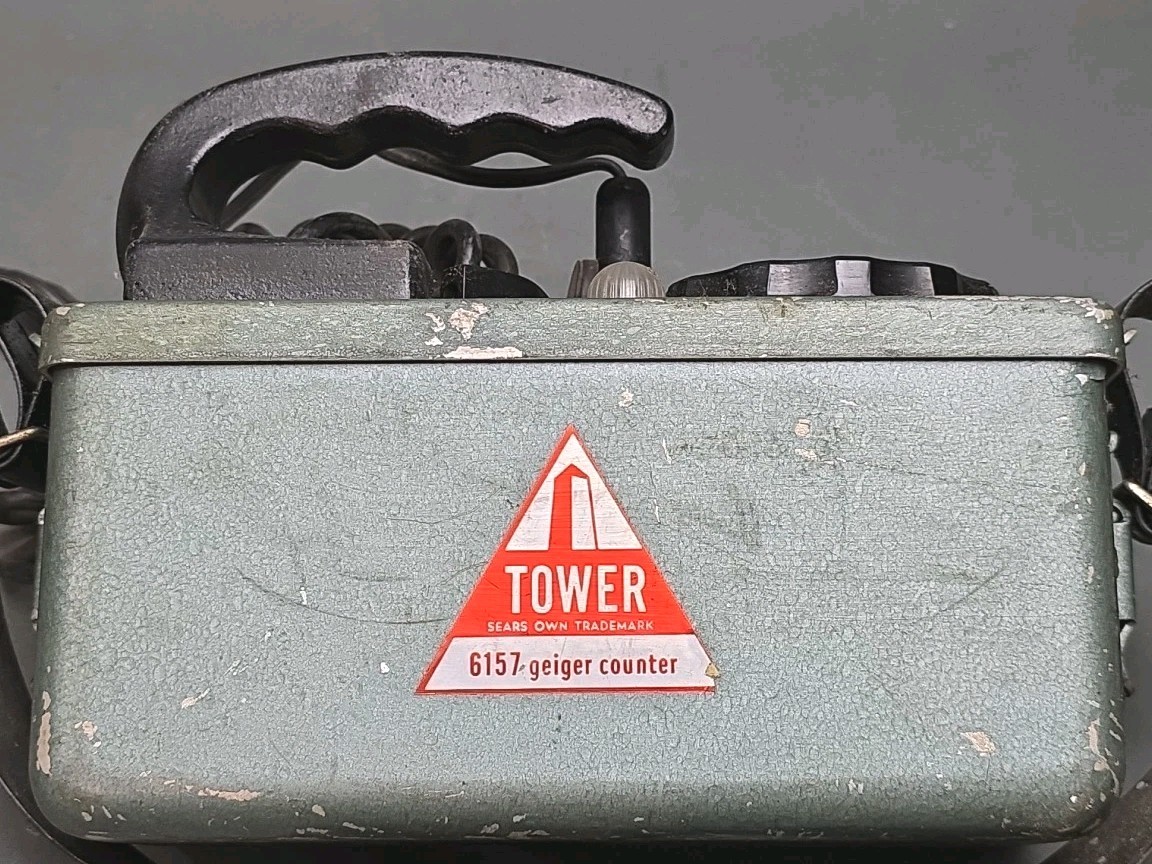 ♻ Vintage Sears Tower 6157 Geiger Counter Radiation Detector ♻ Untested