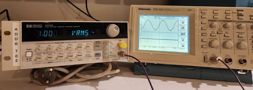 HP Agilent 33120A 15MHz Function Arbitrary Waveform Generator