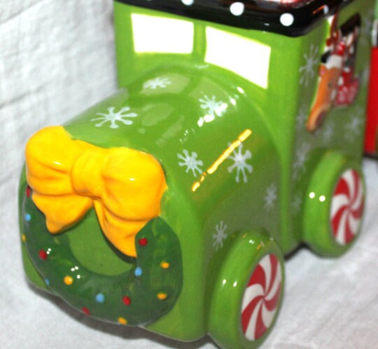 NEW! 6 Pc. Temp-tations Winter Whimsy Christmas Appetizer Train Set RETIRED