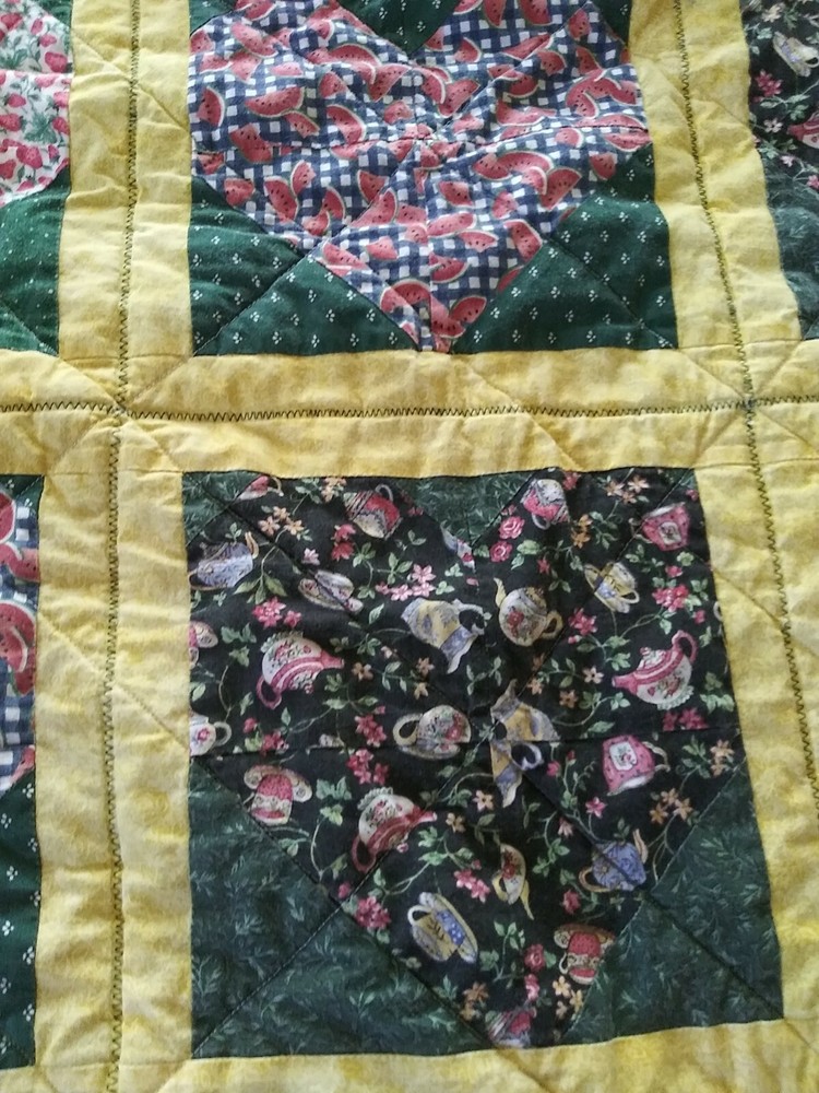 2001 Teapots & Melon Hearts Print Patchwork Quilted Wall Hanging 35"x 35"