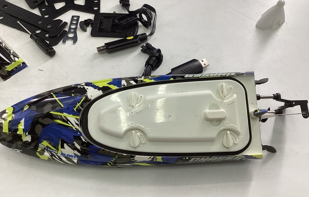 BEZGAR TX123 Remote Control Boat