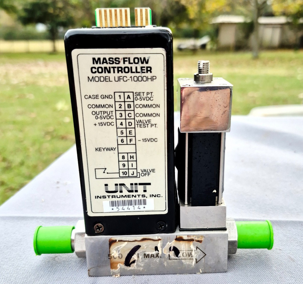 Unit UFC-1100 HP Mass Flow Controller Range 50 SCCM Gas CHF3