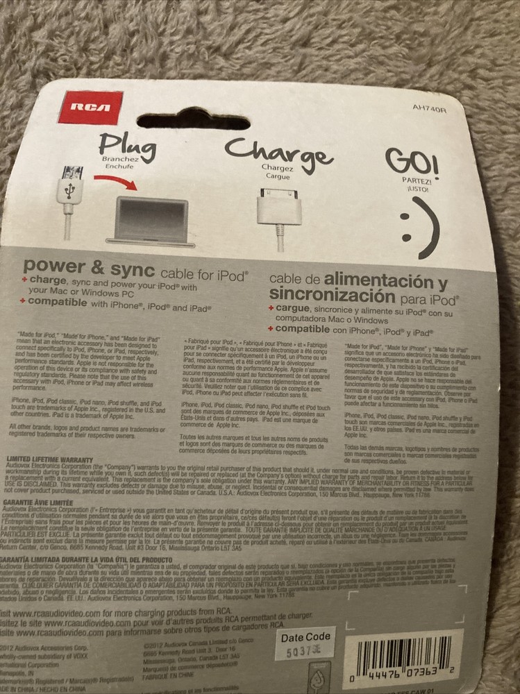 RCA AH740R iPhone, iPod, iPad power & sync cable for iPod 3 ft