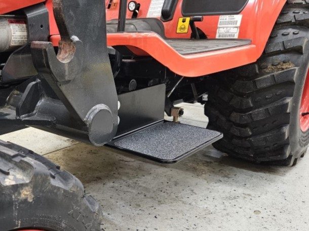 Kioti CS2220 / CS2520 Step