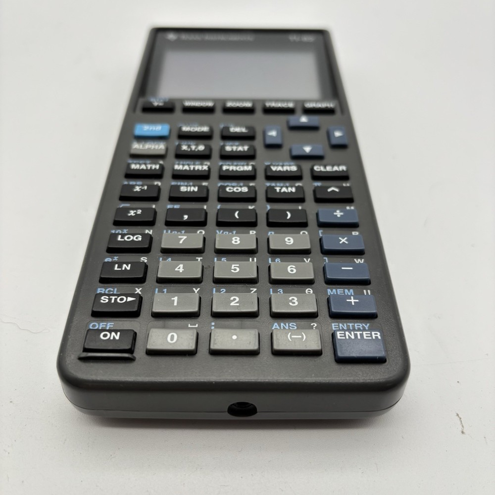 Texas Instruments TI-82 Graphing Calculator Tested Works.