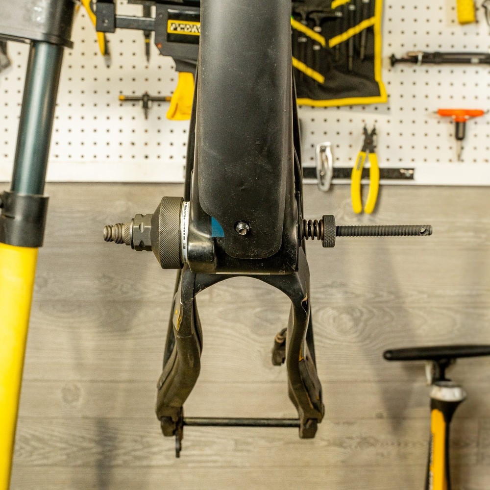 Pedro's Pro Bottom Bracket Socket Holder BB Tool Slip-Free Retaining System