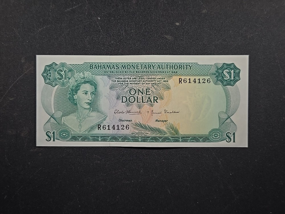 1968 BAHAMAS $1 - Pick# 27 - Solid XF/AU
