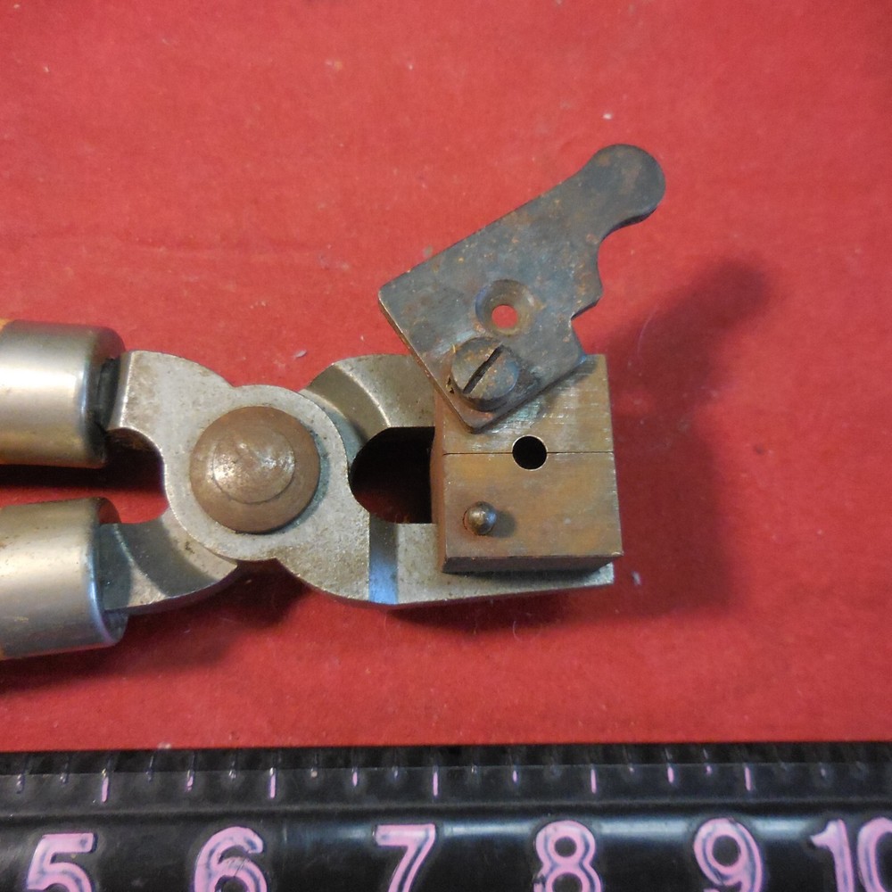 Lyman Bullet Mold 457 -2 CRACKED HANDLE