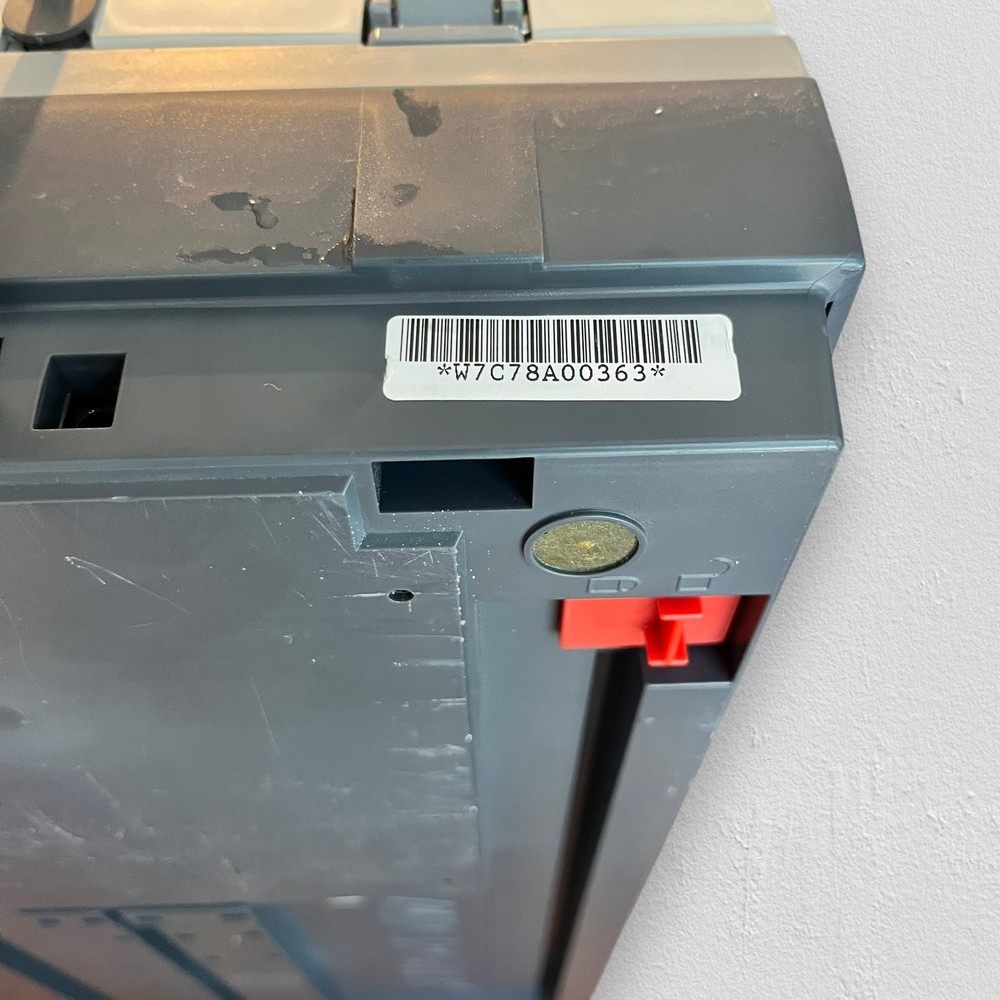 Microtek ScanMaker i800 Scanner Flatbed 48 Bit Color 9600x4800 DPI CCD Untested