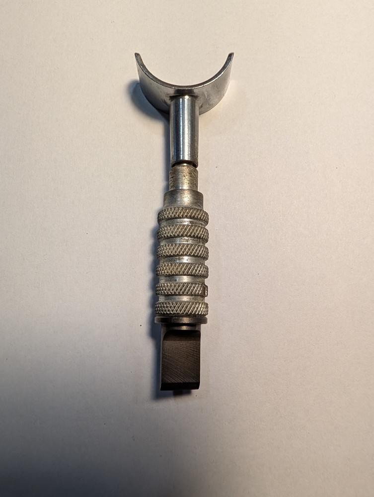 Swivel Knife     Ref.  428