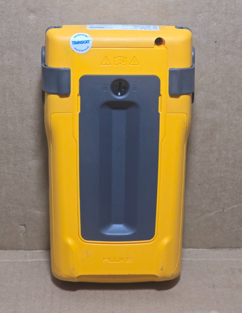 Fluke 754 Documenting Process Calibrator with HART Communication