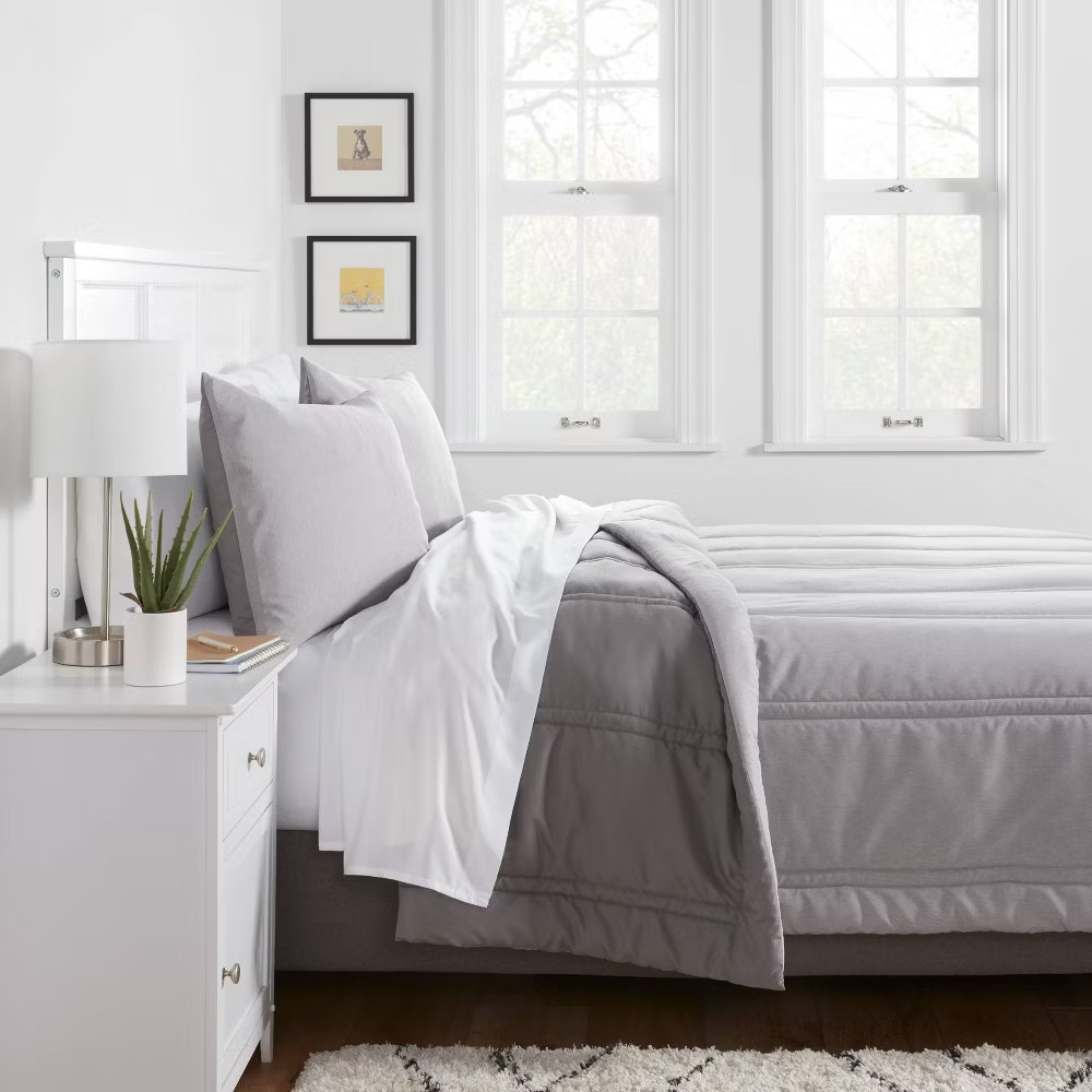 King Lofty Microfiber Comforter Dark Gray Heather - Room Essentials