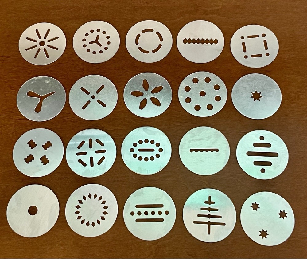 Crate & Barrel 27pcs. Cookie Press/ Decorating Kit