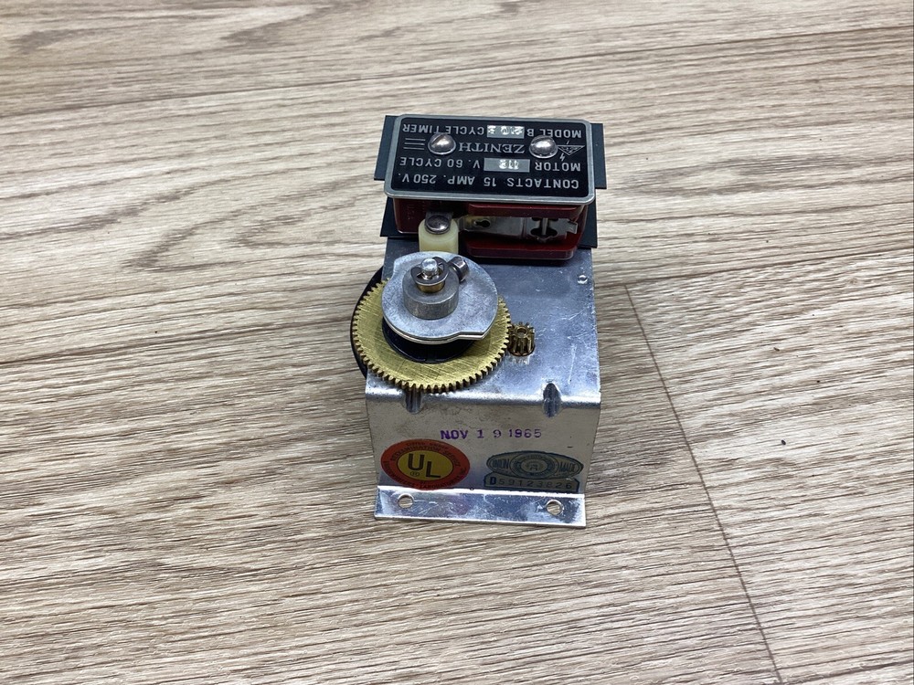 Zenith Electric Cycle Timer Model B210S 115V 60 Cycle 15A #800D90*CO