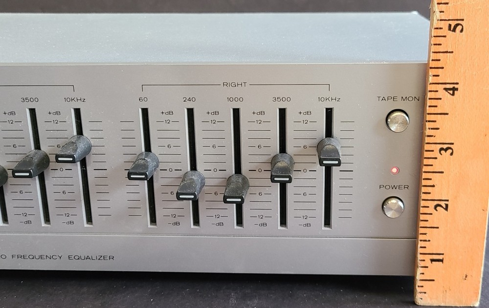 BSR EQ-I Stereo Frequency Equalizer Turns On Vintage