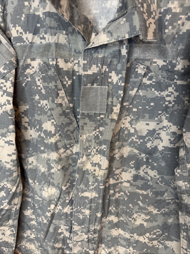 Medium Regular - Army Combat Uniform ACU Combat Top Coat UCP B804