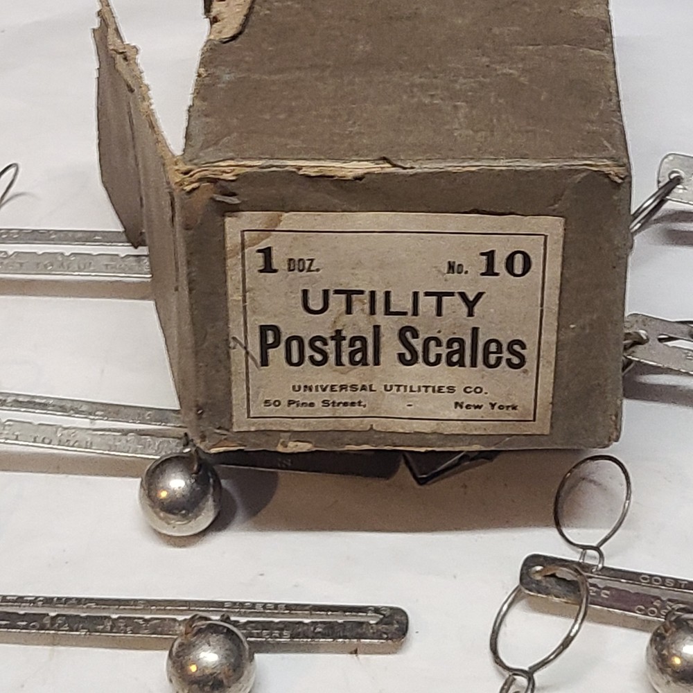 Vintage 1920s Utility Postal Scale Universal Utilities Co #10B